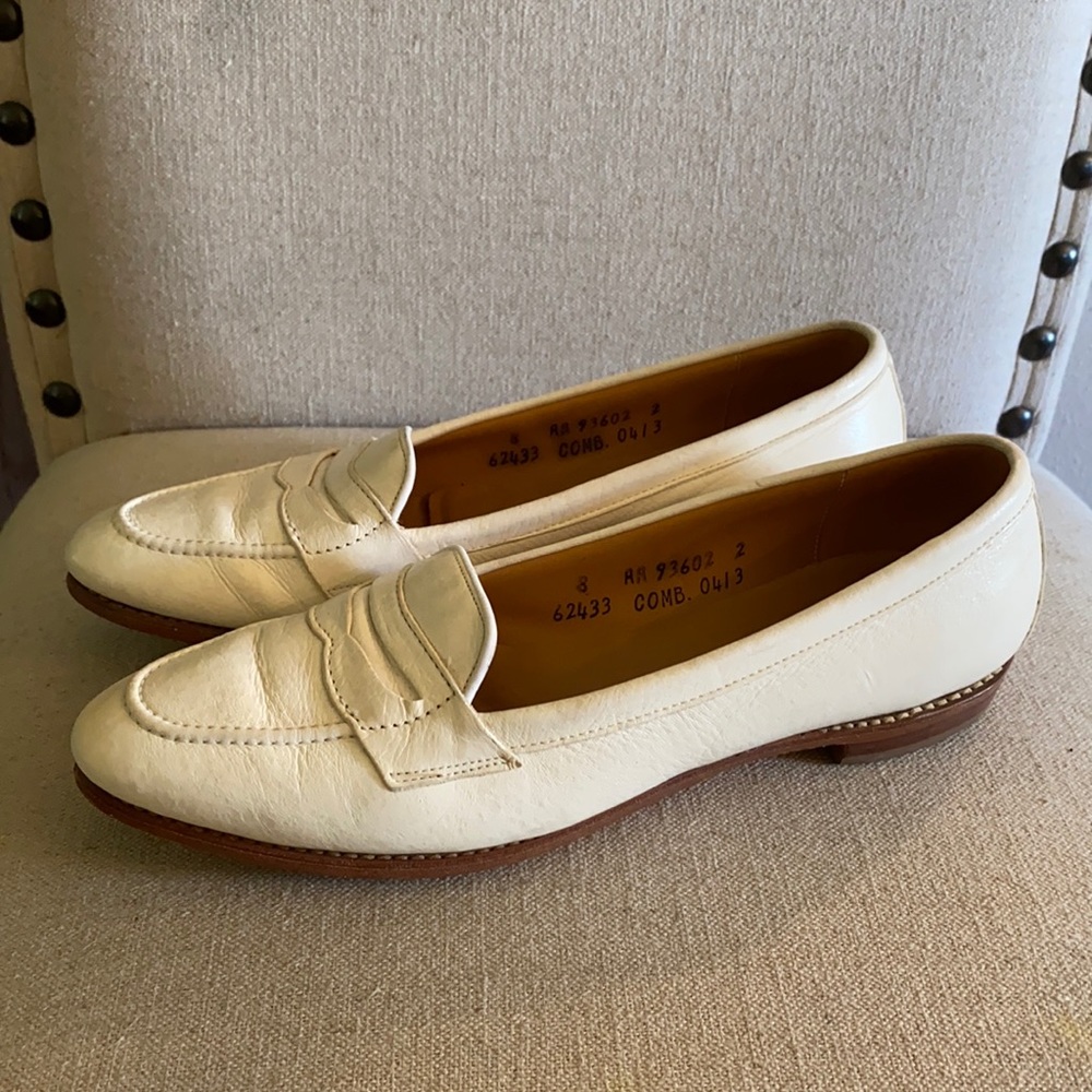 Allen Edmonds Charleston Penny Loafers Cream 10